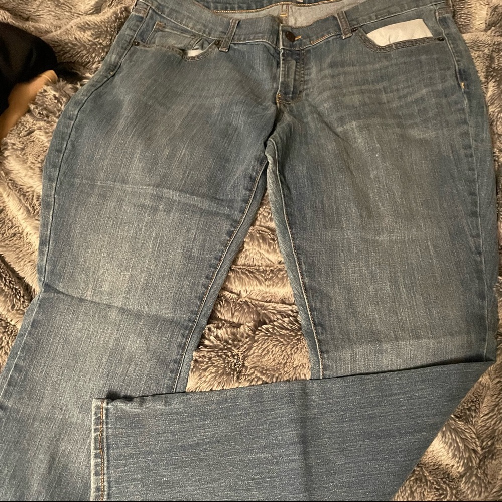 5 for $15 Old Navy Flirt Style Blue Jeans Size 14
